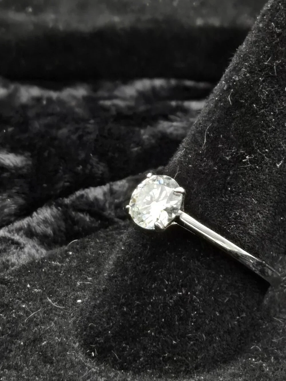 Verified and GRA certified 1ct solitaire SILVER engagement ring size 7..26007
